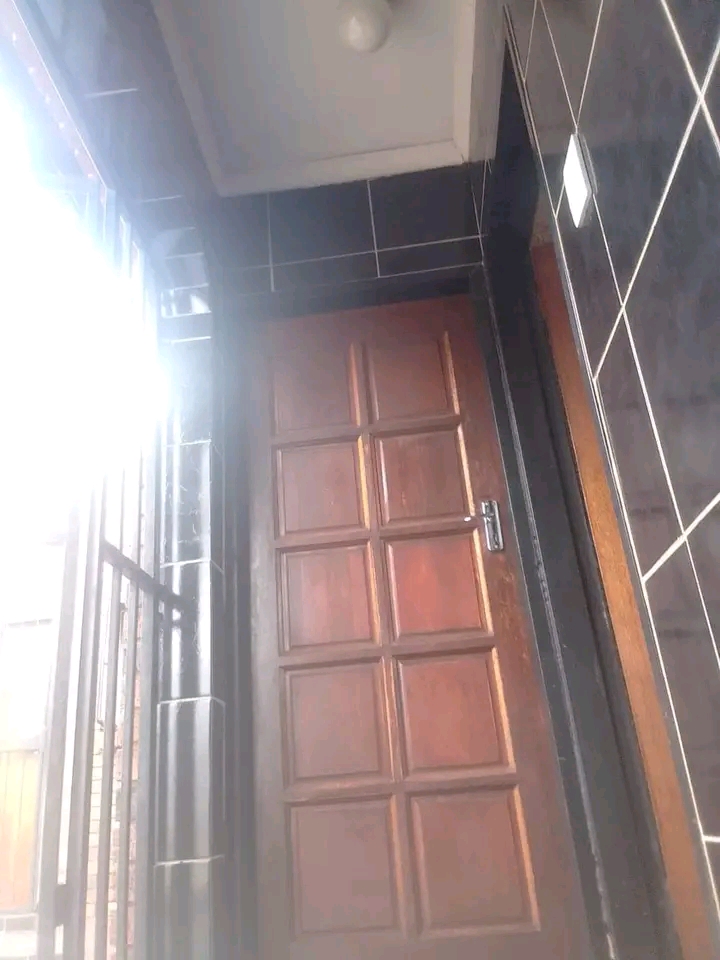 Room to rent available at ext 25 near rebonts  in Vosloorus