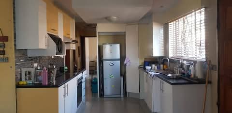 A 3 bedroom house is available in midrand
re  in Rabie ridge