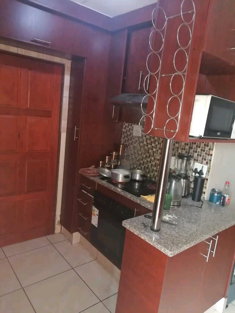 2 bedroom house -with 2 outside rooms in ext   in Clayville