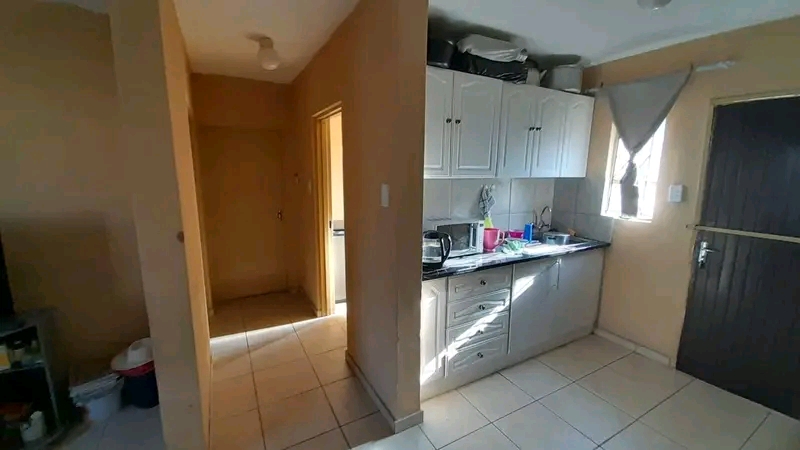 2 bedroomed house available in ext3 available  in Cosmo City