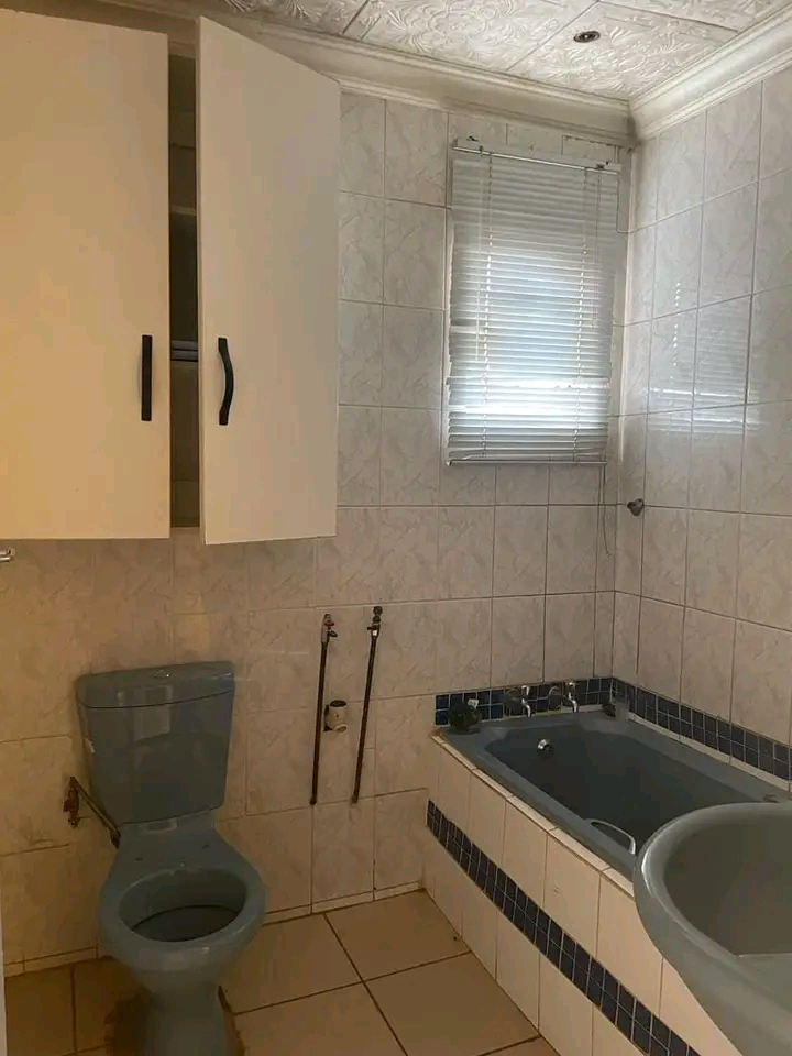🏠 2 bedroom house to rent. this lovely hom  in Soweto
