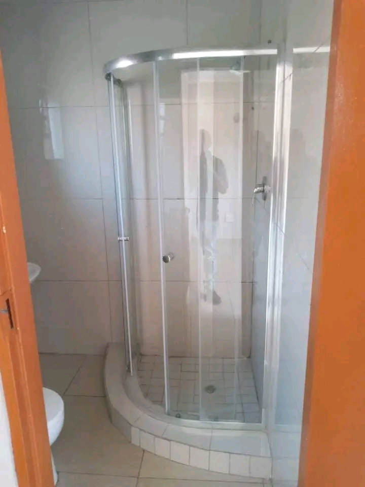 Room available immediately. 
r2650pm + r2650  in Spruitview
