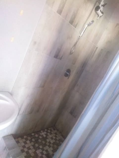 Bachelor room available at delville 6 lille r  in Delville