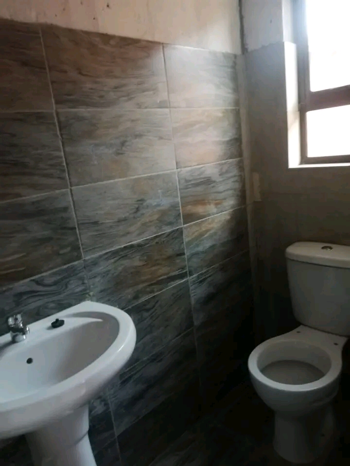 🏡 bachelor room to rent in ext 22, soweto   in Protea Glen