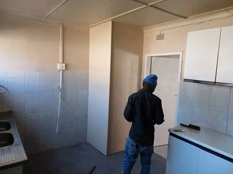 A very big bachelor to let for 3000 at laroch  in La Rochelle