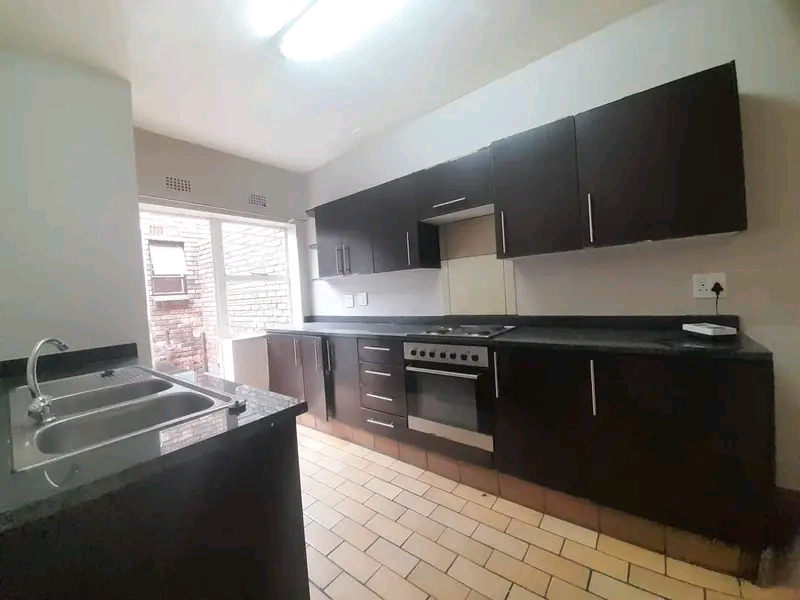 Room in a shared apartment available move in   in Sandton