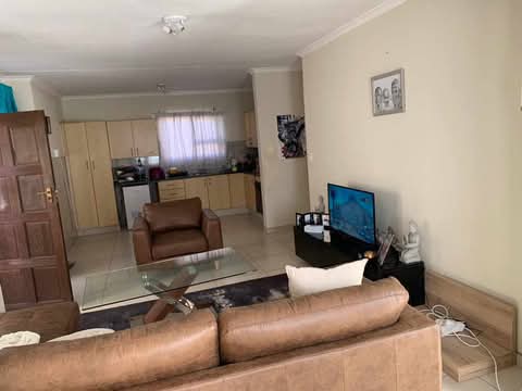 3 bedroom townhouse available for rental 
va  in Vanderbijlpark