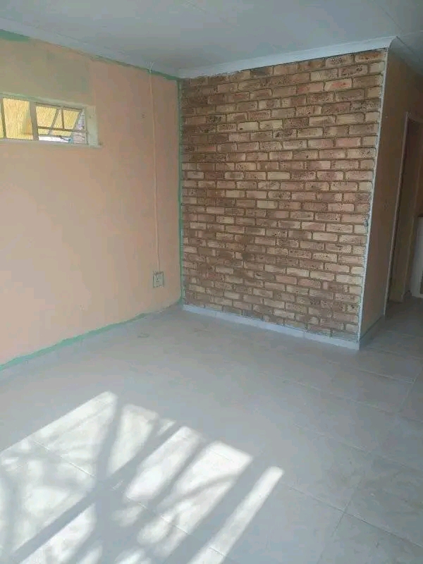 1 bedroom cottage with fitted kitchen, fitted  in Birch Acres