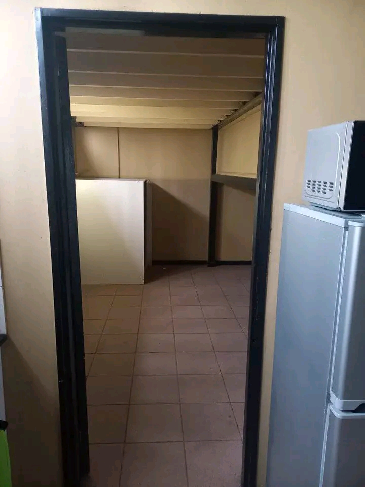 Room available for rent this january at licen  in Johannesburg