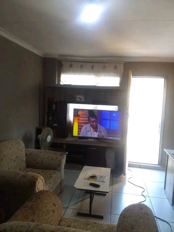Big room available in ex2 
electricity prepa  in Rabie ridge
