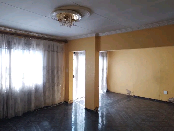 House available for rental in soweto (immedia  in Molestane