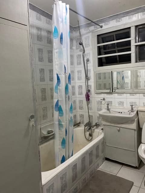 1 bedroom cottage with big lounge ,kitchenett  in Kempton Park