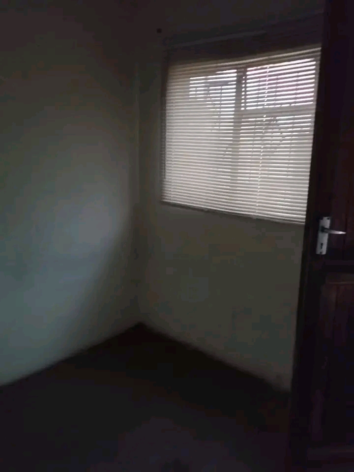 Hi guys there s a room to rent in moletsane i  in Molestane