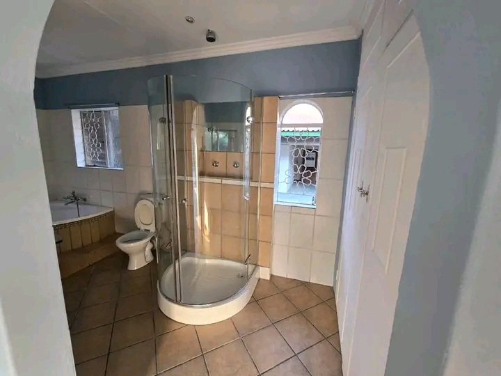 7 bachelor apartments for rental start from r  in Birch Acres
