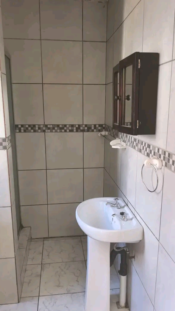 📍rental 1 bedroom unit
r4600 pm
r2300 de  in Norkem Park