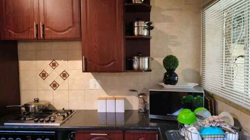 Spacious 3-bedroom home for rent in edleen
  in Kempton Park