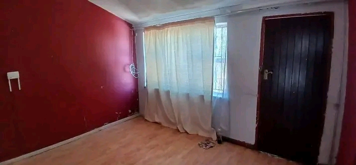 2 bedroom with shower  at north
a house for   in Mofolo