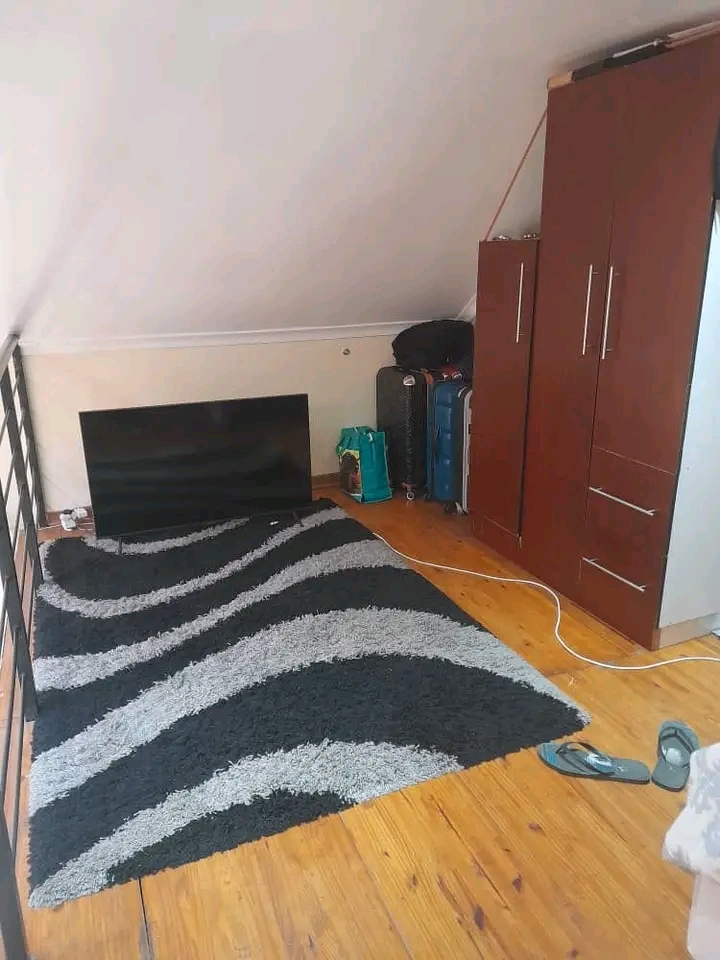 If you are looking for a cottage or rooms and  in Kensington