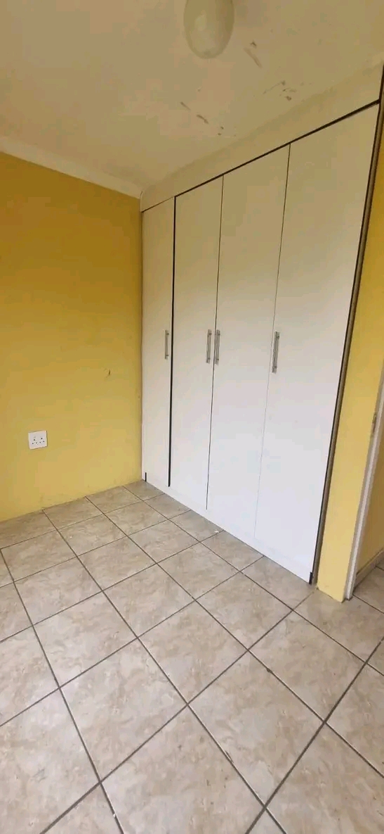 Newly renovated open plan 2 bedroom house to   in Fleurhof