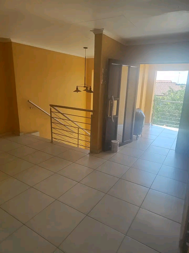 📍rental bachelor 
r3500 pm indluding wate  in Birch Acres