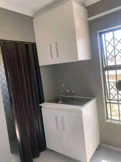 R3300 rent
r1500 deposit ( payable in 2 mont  in Clayville