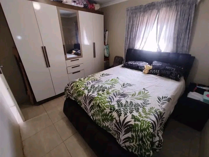 2 bedroom house available to rent immediately  in Lufhereng