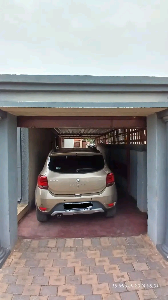 Spacious room available in west d3..parking a  in Mamelodi