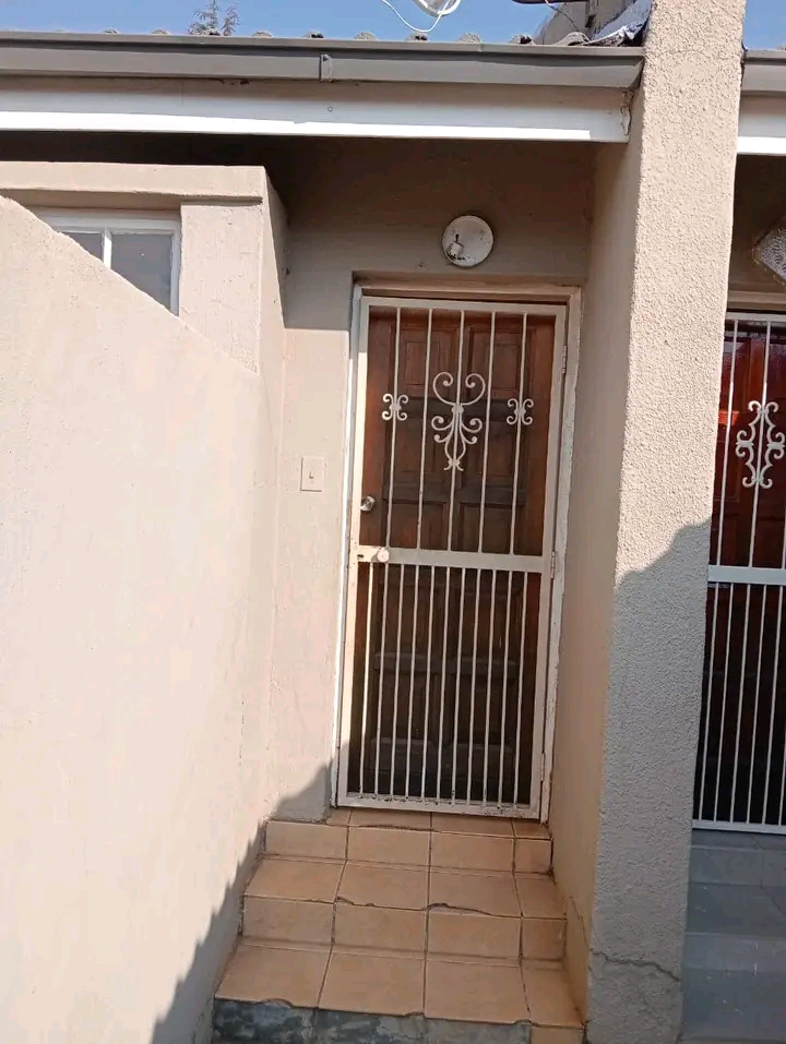New rental 🏡 2 bedroom townhouse in ext 3   in Birch Acres