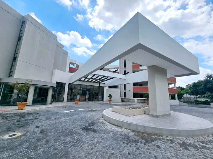 **3 bedroom 2 bath penthouse | apartment for   in Sandton
