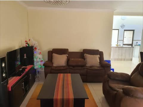3 bedroom house for sale in ext 36 inside a b  in Olievenhoutbosch