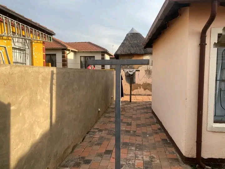 House to rent in umngandane street. it has 3   in Birch acres