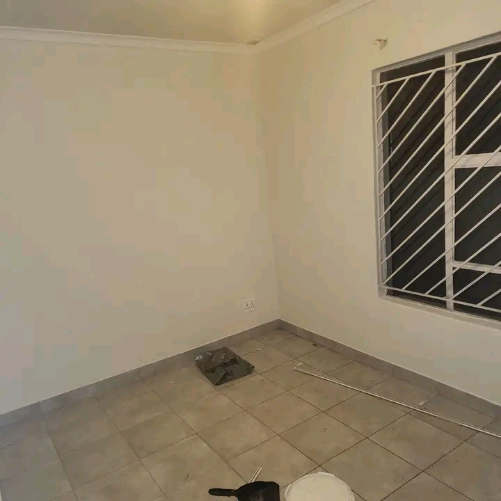 3 bedroom and 1 bathroom house to rent at ext  in Cosmo City