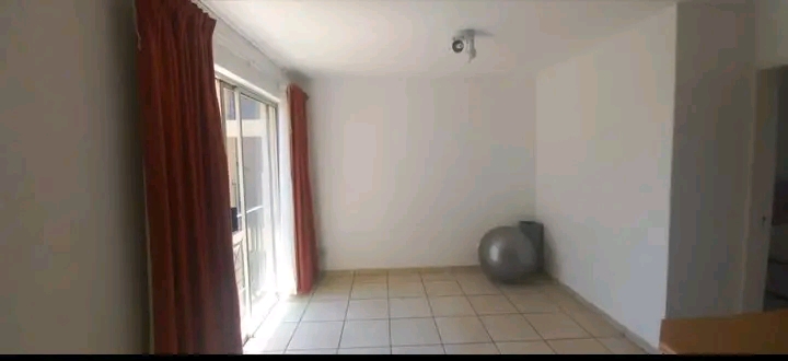1 bedroom apartment / flat to rent 
r6900per  in Bryanston