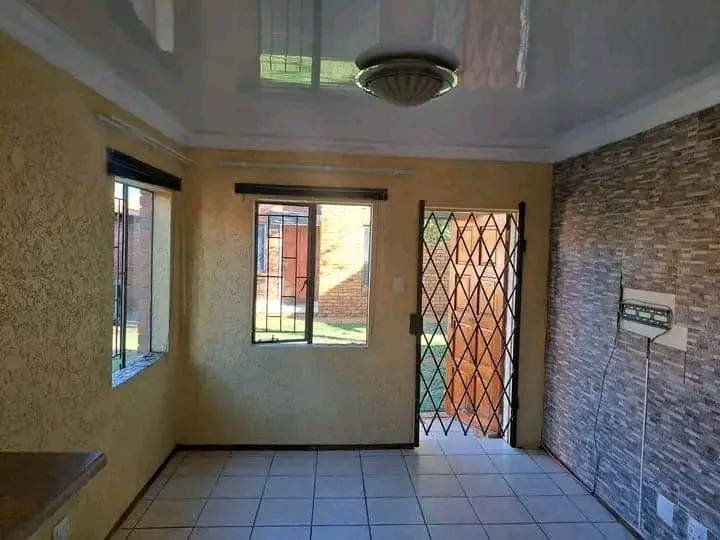 2 bedroom house available for rental at prote  in Protea Glen