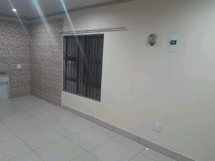 Spacious room with ensuite facilities availab  in Protea Glen