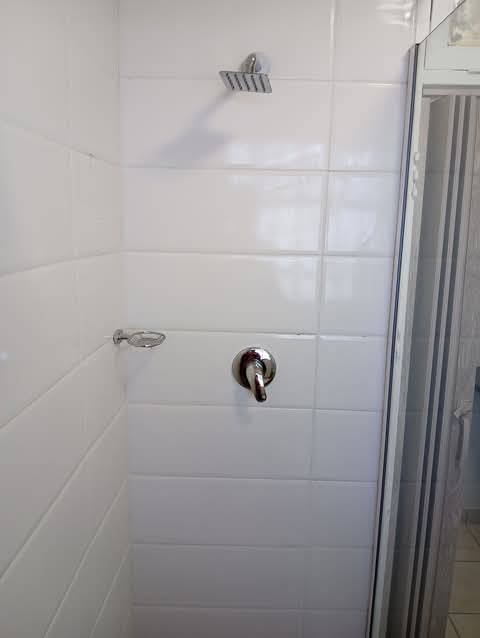1 bedroom flat to rent max 3 people 
highris  in Berea