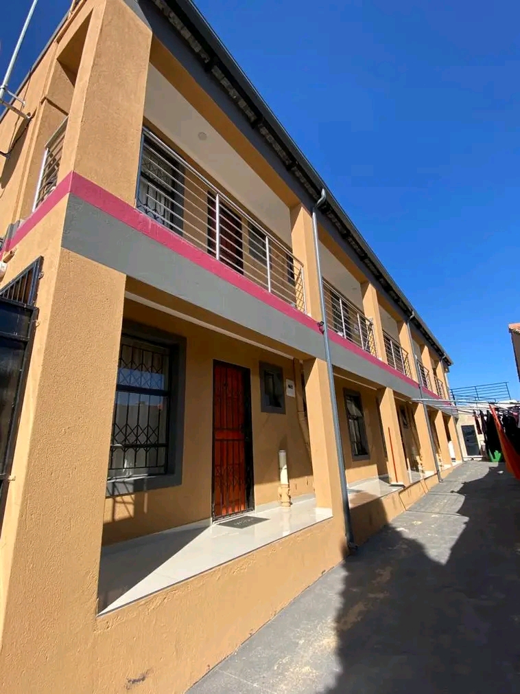 Room available at ext 36 #absa immediately, f  in Olievenhoutbosch