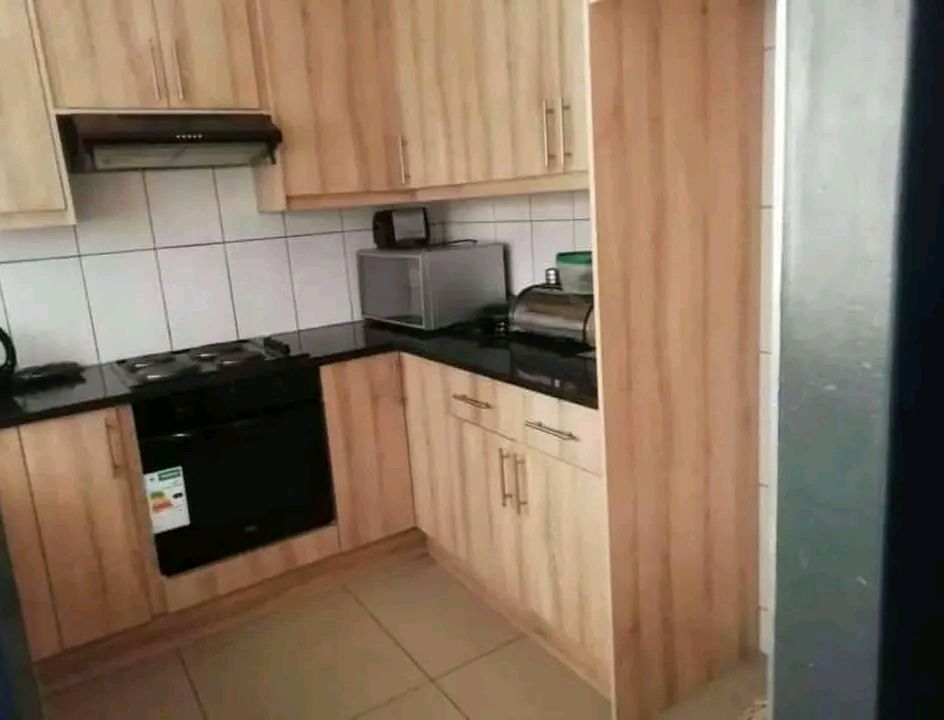 Room available in a shared apartment at blue   in Kempton park