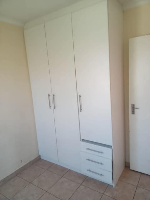 2 bedroom with open plan kitchenette with ,si  in Birch Acres