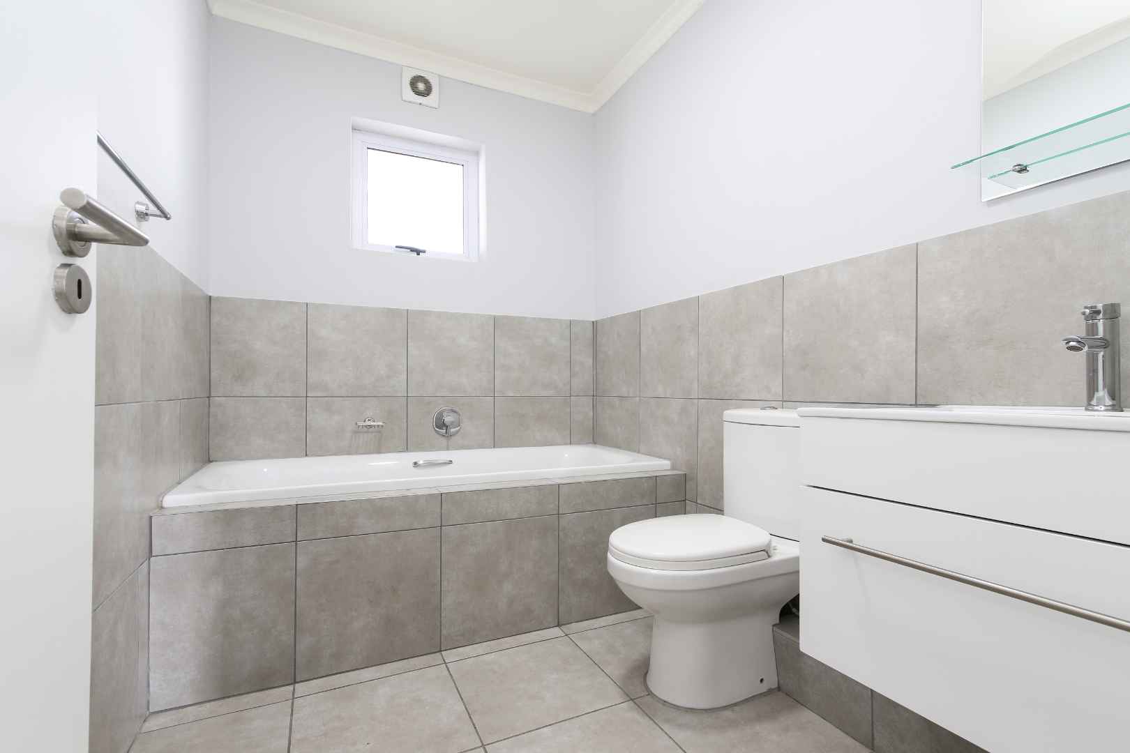 2 bedroom apartment in burgundy this modern,   in Cape Town
