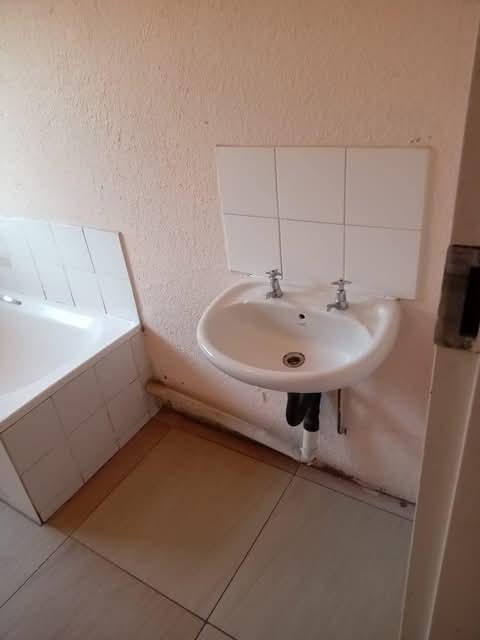 3 bedrooms house with a fitted kitchenette, f  in Birch Acres