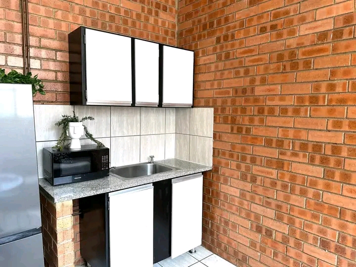 Hi everyone, any one looking for an apartment  in Johannesburg