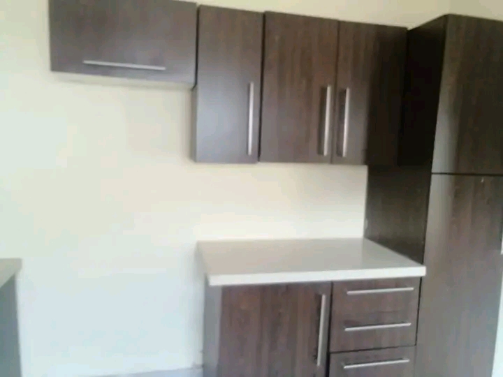 Beautiful big ,1 bedroom cottage near daras c  in Kensington