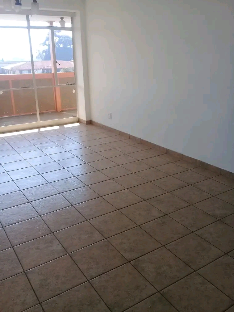Spacious and neat 2bedroom flat available for  in La Rochelle