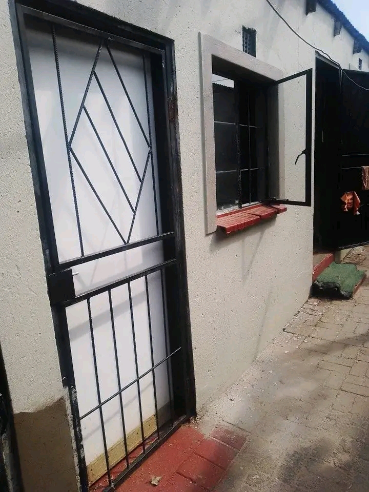 Any 1 looking for a room around kaalfontein,i  in Kaalfontein
