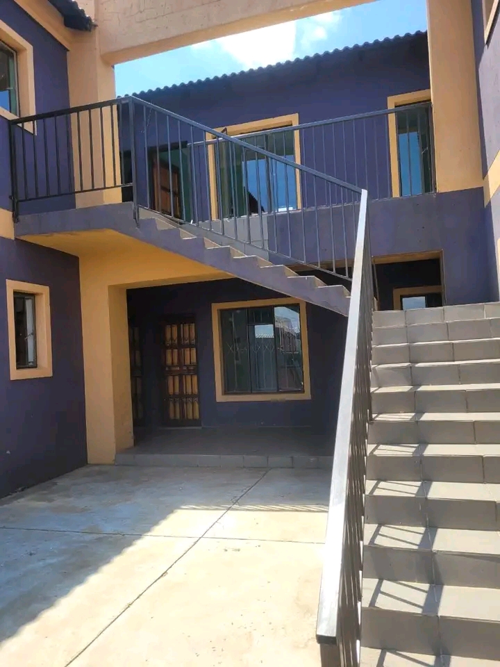 Flat for rental for r3200pm

near jabulani   in Naledi