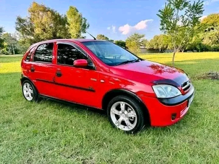  corsa gamma for sale in good condition accid  in Kwadukuza