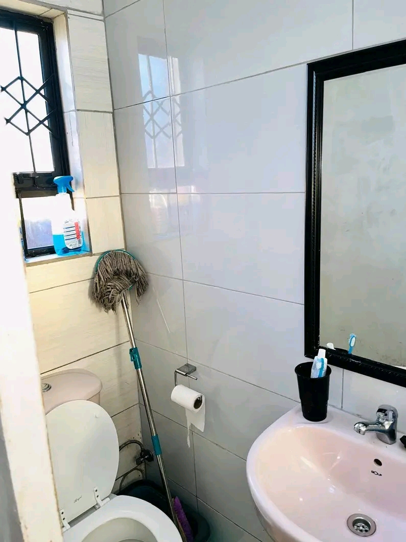 This gorgeous and clean cottage is located in  in Norkem Park