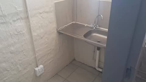 Free uncapped wifi now available
>>>short-te  in Maboneng