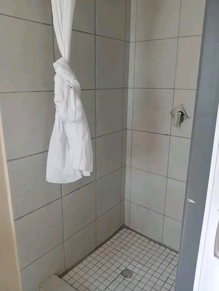 1 bedroom cottage to let in a secure complex   in Noordwyk